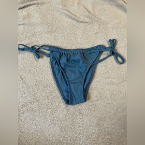 Shade & Shore Women’s Blue Low Rise Ribbed Bikini Bottoms S M NWT Cheeky